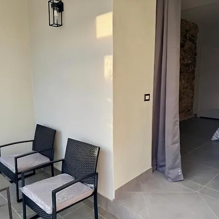 Residenza 33 *