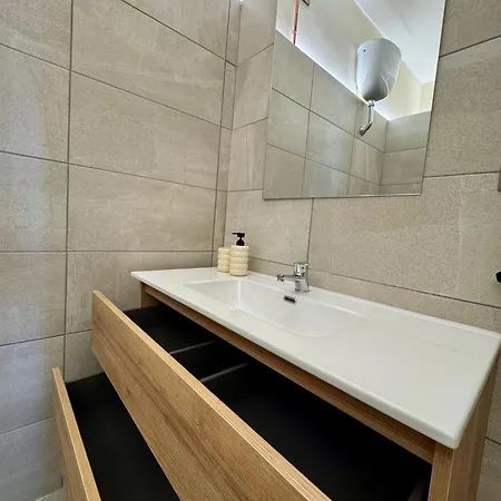 Residenza 33 Bed & Breakfast *
